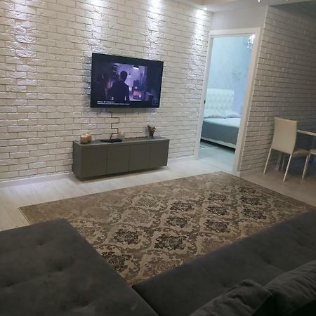 Apartament Lux Sect. Riscani Kischinau Exterior foto