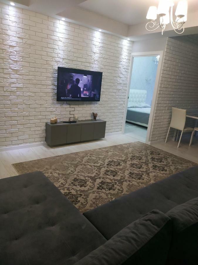 Apartament Lux Sect. Riscani Kischinau Exterior foto