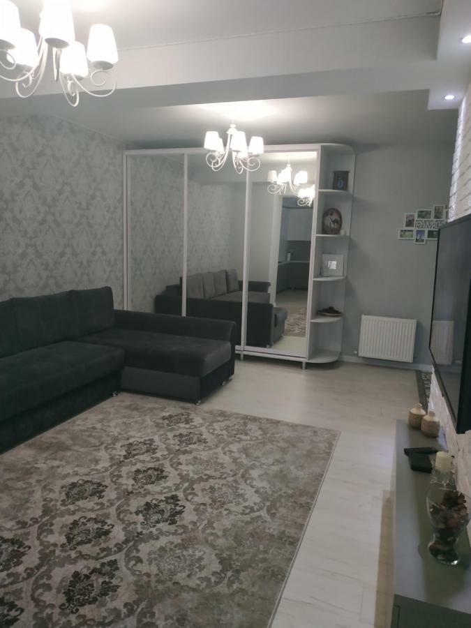 Apartament Lux Sect. Riscani Kischinau Exterior foto