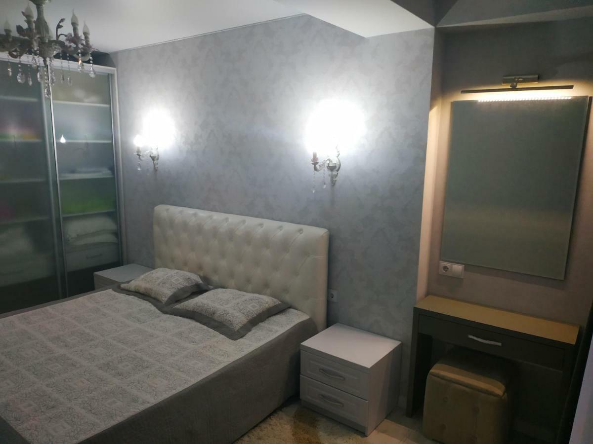 Apartament Lux Sect. Riscani Kischinau Exterior foto
